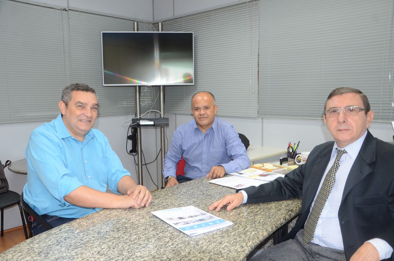 Valdir Roque, coordenador da Macro Região de Osasco do PT, visita o Sinthoresp